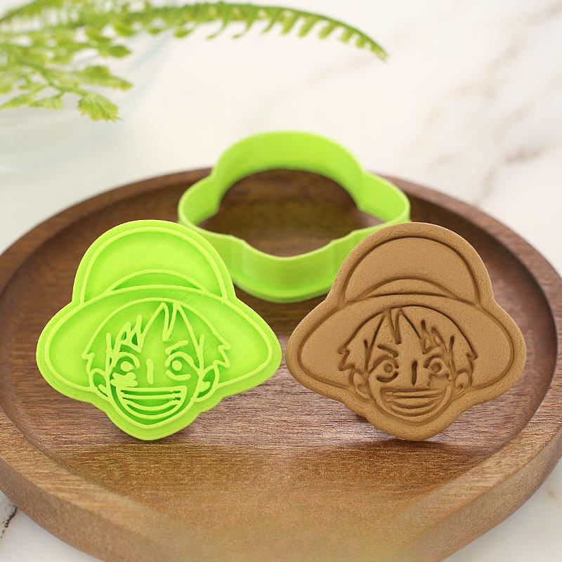 قالب طهي وتشكيل على شكل شخصيات - مراجعة Kitchen Appliances Gift وسعره